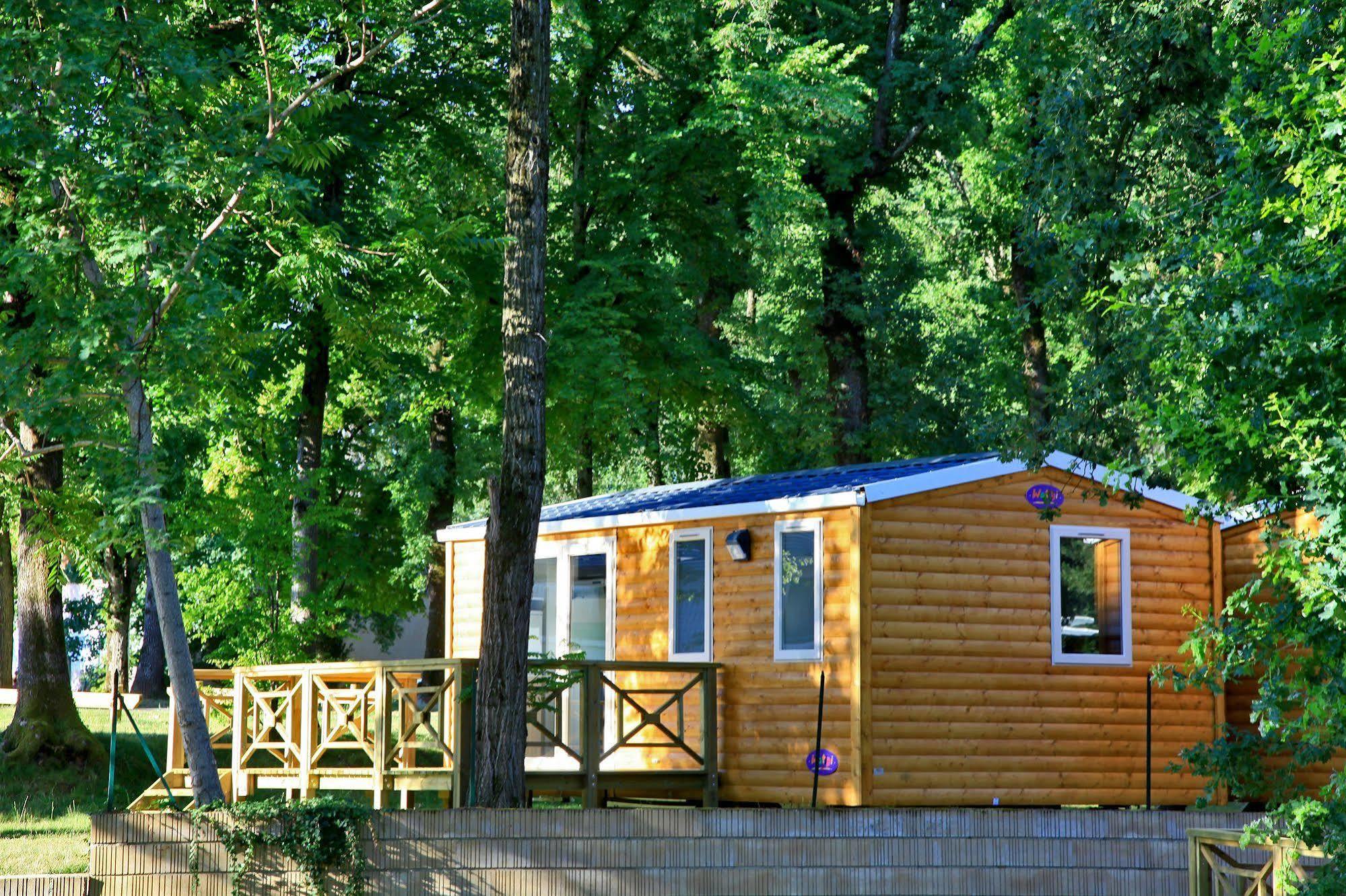 Albirondack Camping Lodge & Spa מראה חיצוני תמונה